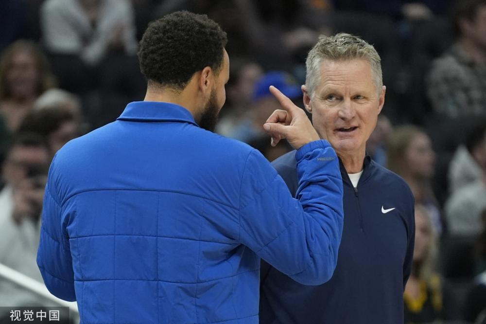 每名球员都 每名球员都